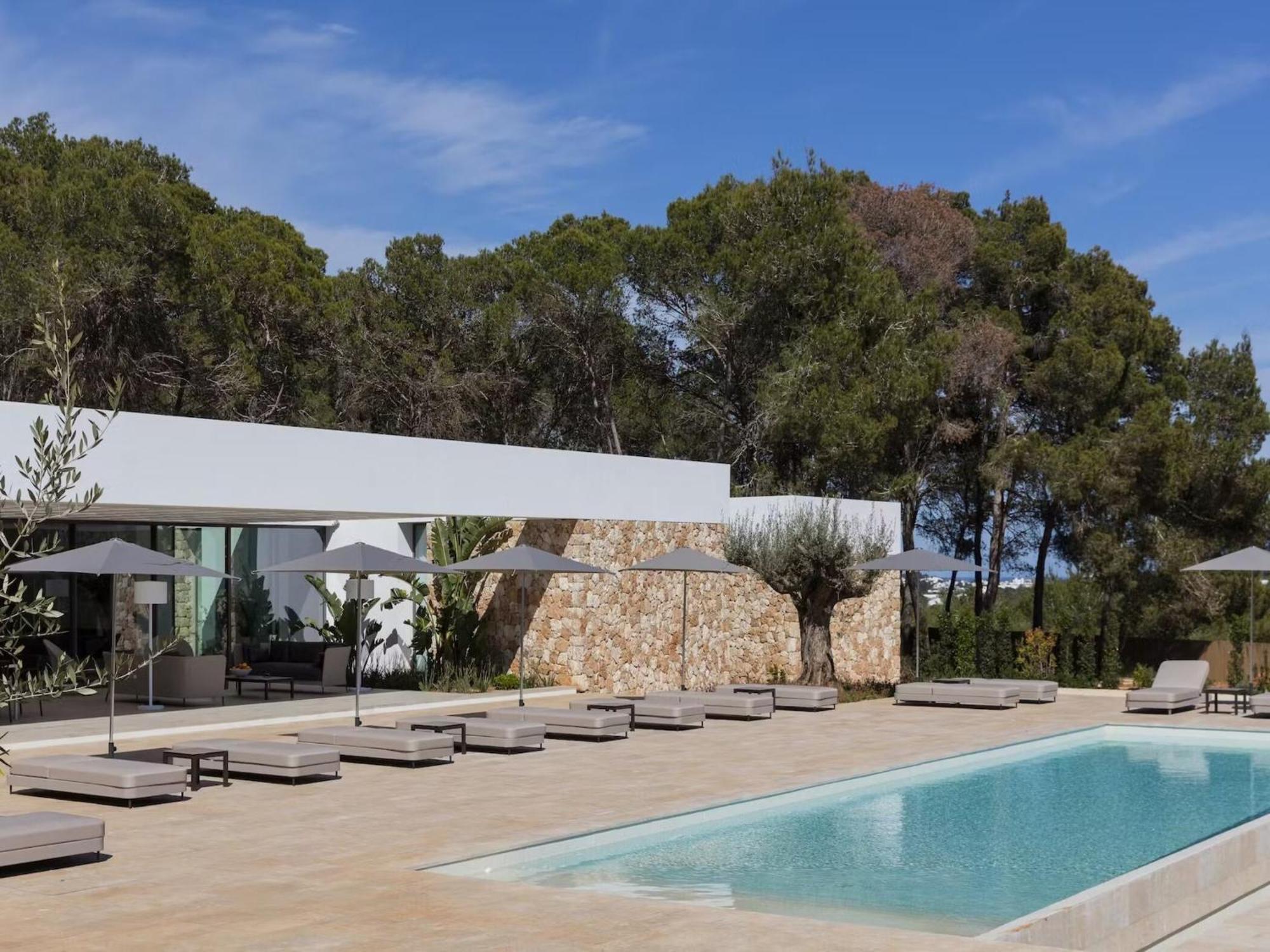 Countryside Villa With Outdoor Space Santa Eularia des Riu Bagian luar foto