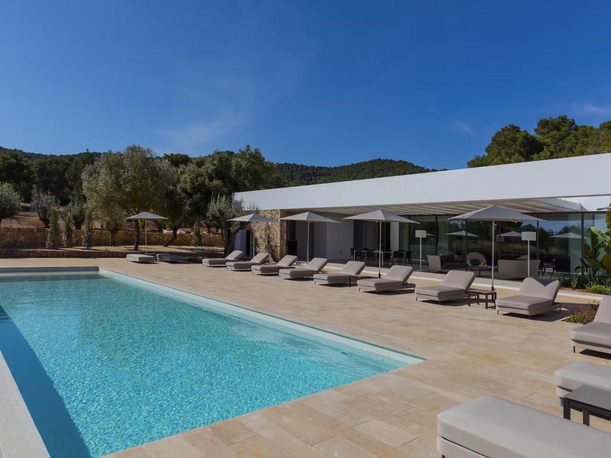 Countryside Villa With Outdoor Space Santa Eularia des Riu Bagian luar foto